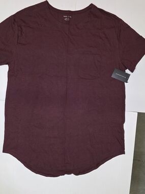 No Boundaries Men's Short Sleeve Pocket Tee - Burgundy